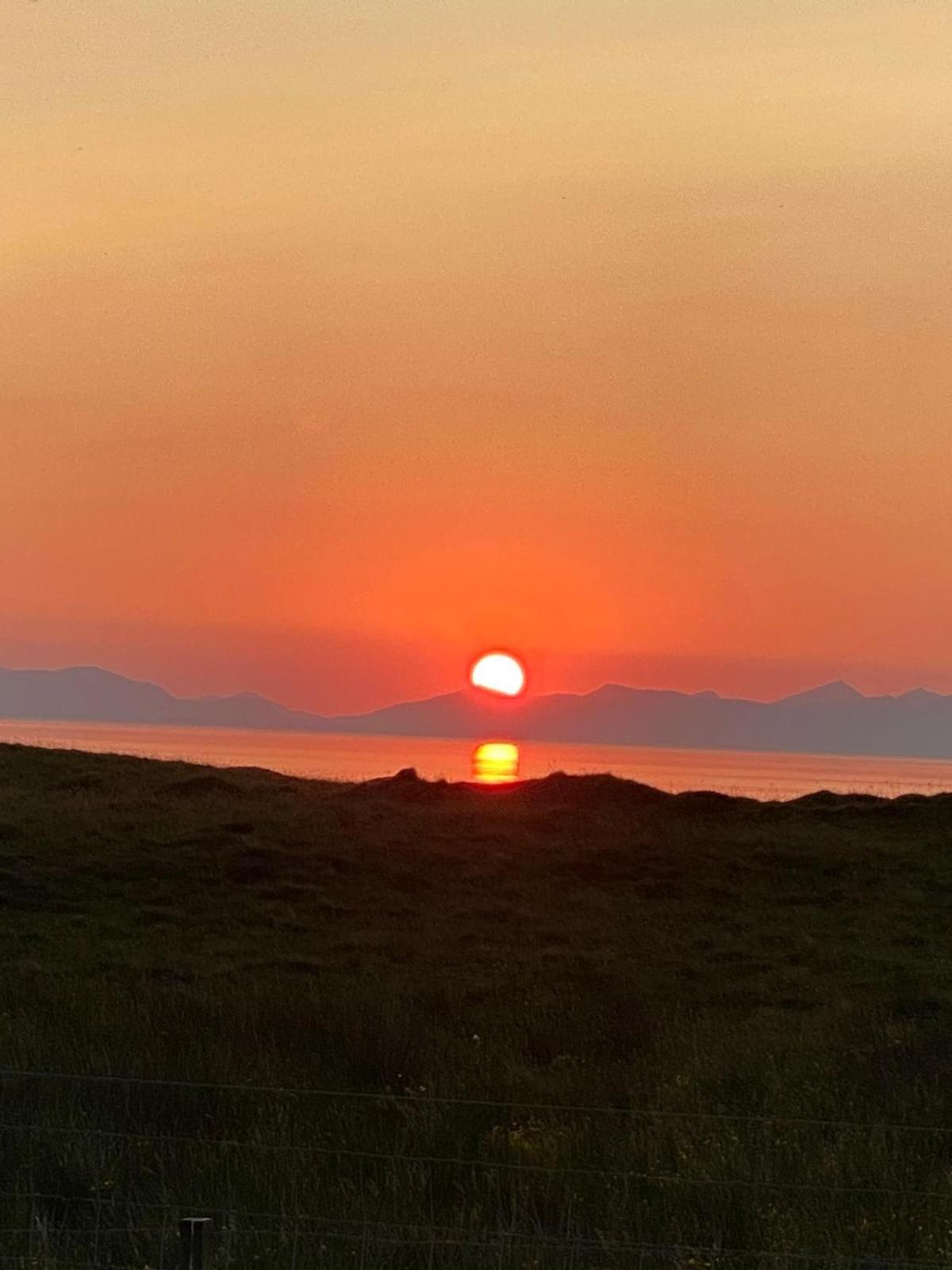 Cnoc Ruaraidh Cottage Kilmuir  ภายนอก รูปภาพ